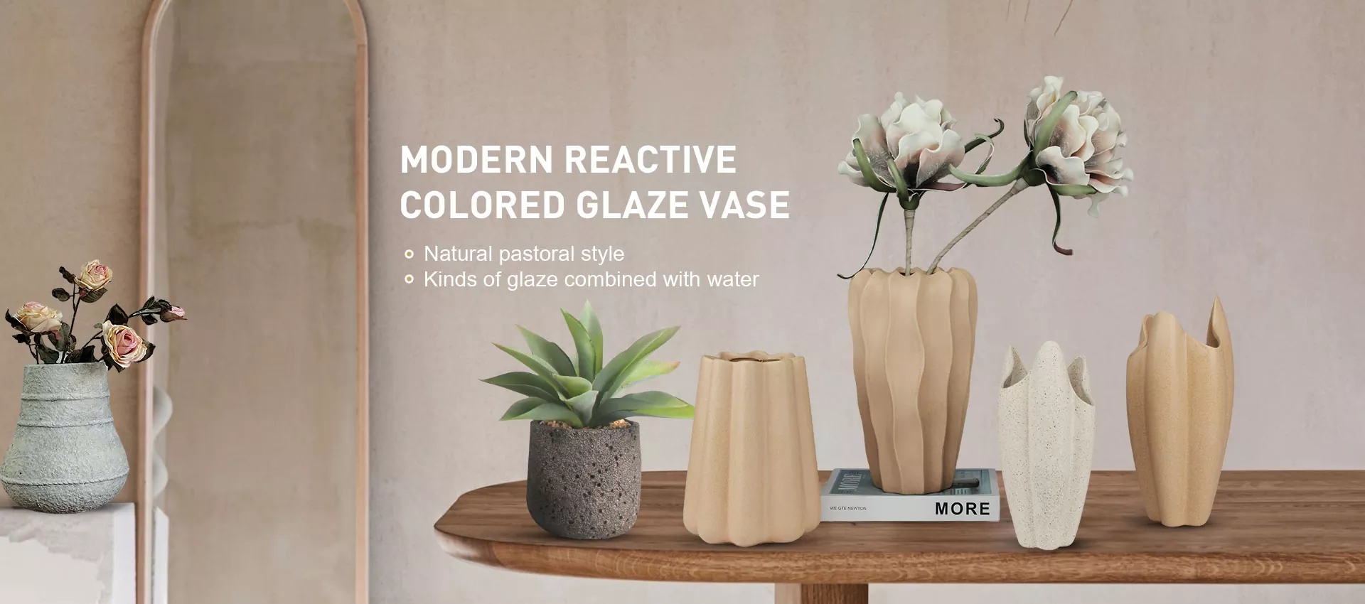 Bình gốm trang trí