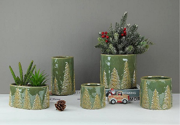 Tiêu đề tin tức: Bạn muốn làm cho đồ trang trí Giáng sinh có bầu không khí nhẹ nhàng? Liệu chiếc bình gốm thông chạm nổi này có phải là món đồ yêu thích mới của bạn không?